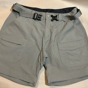 Eastern Mountain Sports Women’s hiking shorts. Size 4